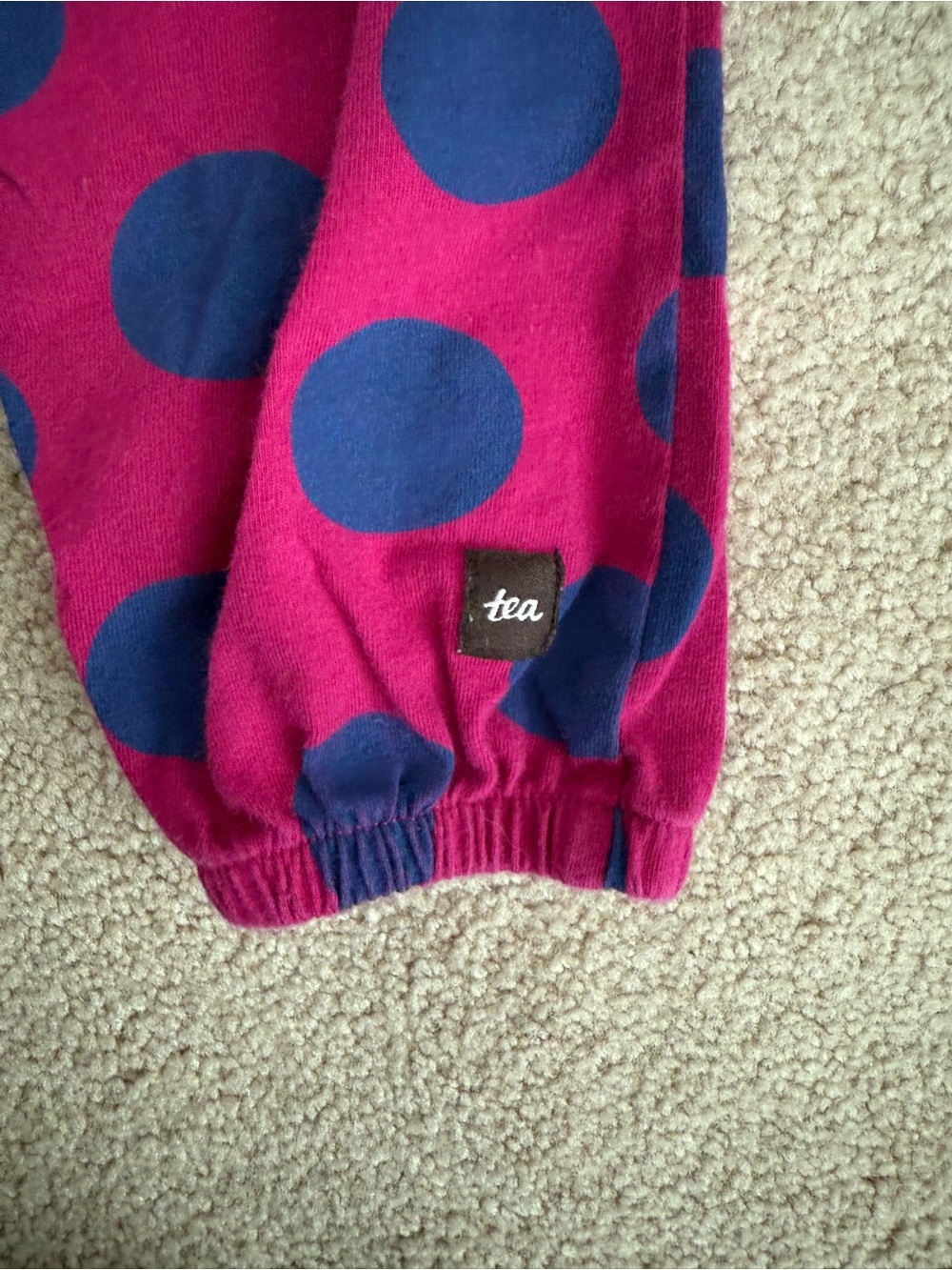 Tea collections Polka Dot One-Piece Romper - size 9-12 months - Picture 4 of 4